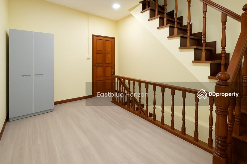 For Sale - Shophouse area Chan 43, Bangkok