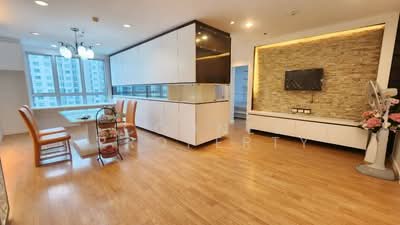 ขาย - Life @ Ratchada : ไลฟ์ แอท รัชดา, กรุงเทพ