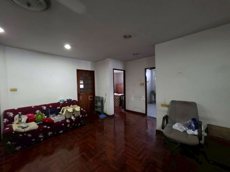 ที่ดินพร้อมบ้านหลังใหญ่ ใจกลางลาดพร้าว, Bangkok, Khlong Chan, Bang Kapi, Bangkok, 10+ Bedrooms, 500 sqm, Single Detached House For Sale, by mickyreal, 60047823 - DDproperty.com