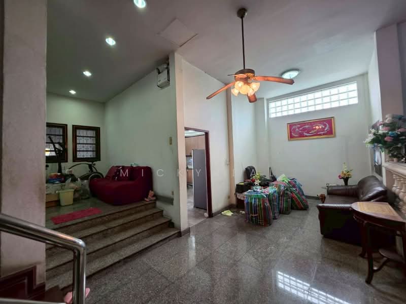 ที่ดินพร้อมบ้านหลังใหญ่ ใจกลางลาดพร้าว, Bangkok, Khlong Chan, Bang Kapi, Bangkok, 10+ Bedrooms, 500 sqm, Single Detached House For Sale, by mickyreal, 60047823 - DDproperty.com