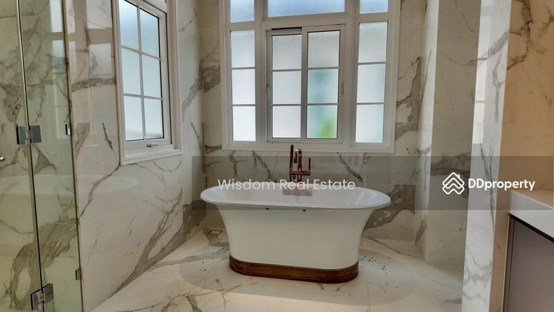 For Sale - Crystal Solana, Bangkok