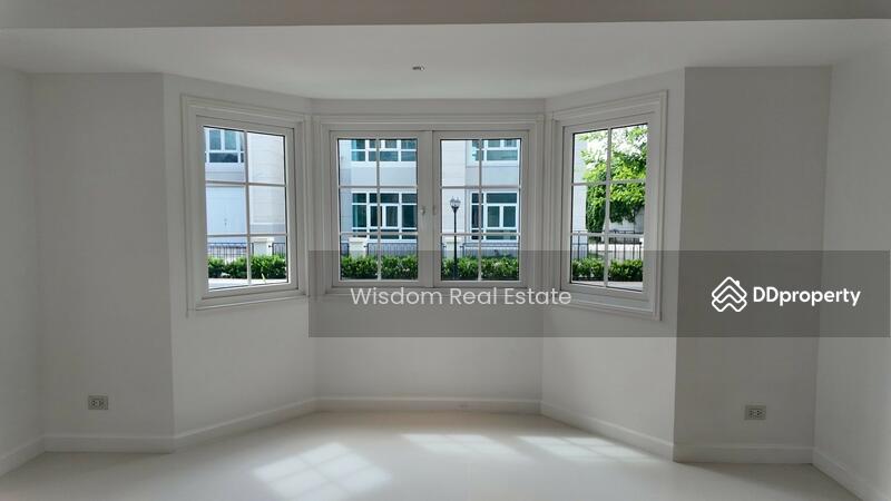 For Sale - Crystal Solana, Bangkok