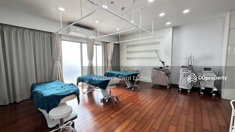 For Sale - House on the main road, Ram Intra Expressway, Bangkok