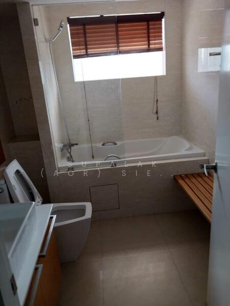 ให้เช่า - เลควิว เรสซิเดนซ์ : Lakeview Residences, กรุงเทพ