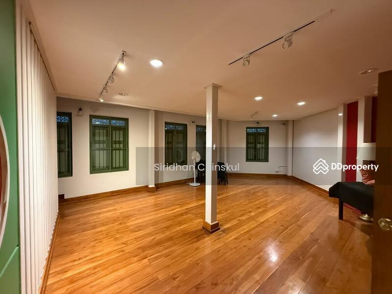 For Rent - Chakkrawat, Bangkok