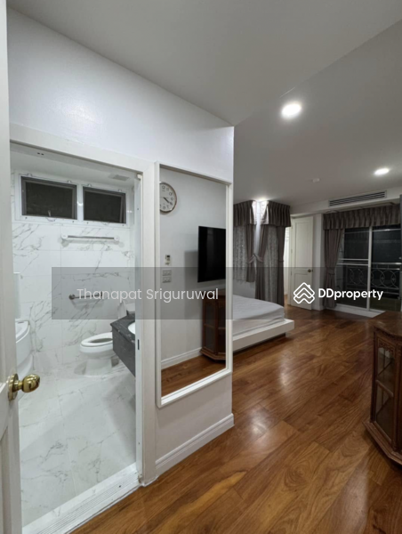 For Rent - Baan Thanon Sarasin condominium, Bangkok