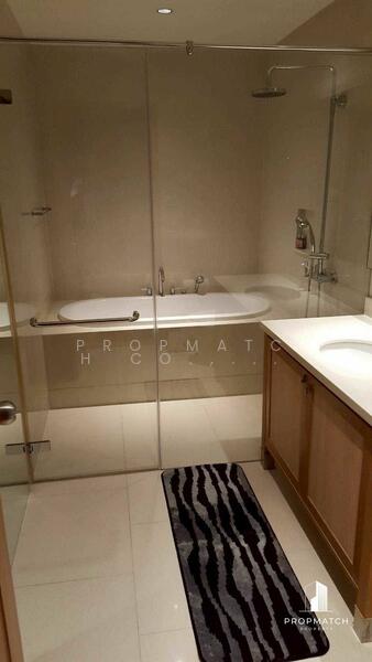 The Emporio Place, Bangkok, 93 Soi Sukhumvit 24, Sukhumvit Road, Khong Tan, Khlong Toei, Bangkok, 1 Bedroom, 90 sqm, Condo For Rent, by PROPMATCH CO., LTD., 60050340 - DDproperty.com
