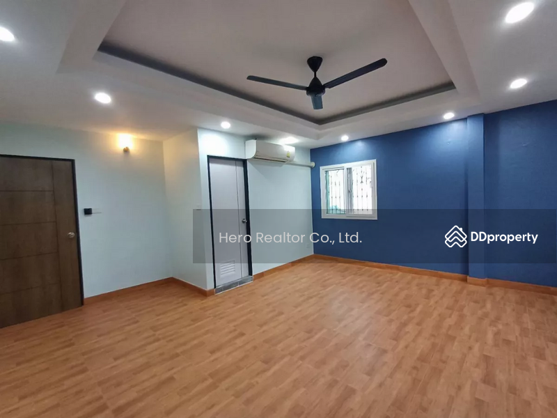 For Rent - For Rent Bangkok Home Office Sukhumvit Phra Khanong BTS Punnawithi BRE25302, Bangkok