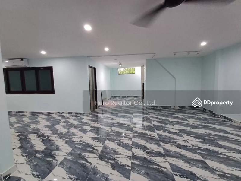 For Rent - For Rent Bangkok Home Office Sukhumvit Phra Khanong BTS Punnawithi BRE25302, Bangkok