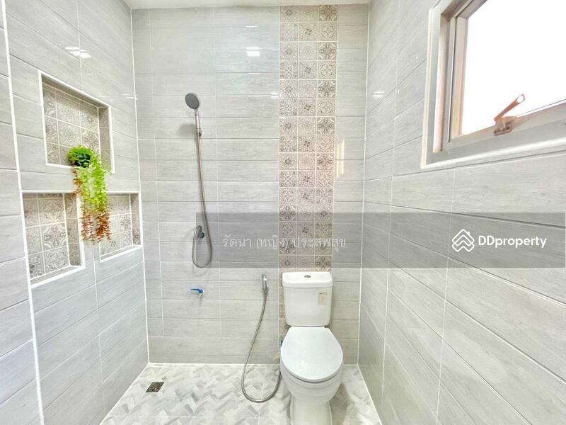 For Sale - Preecha Suwinthawong, Bangkok