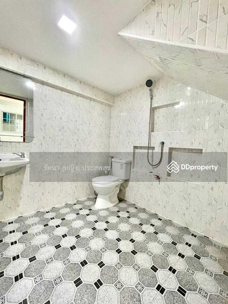 For Sale - Preecha Suwinthawong, Bangkok