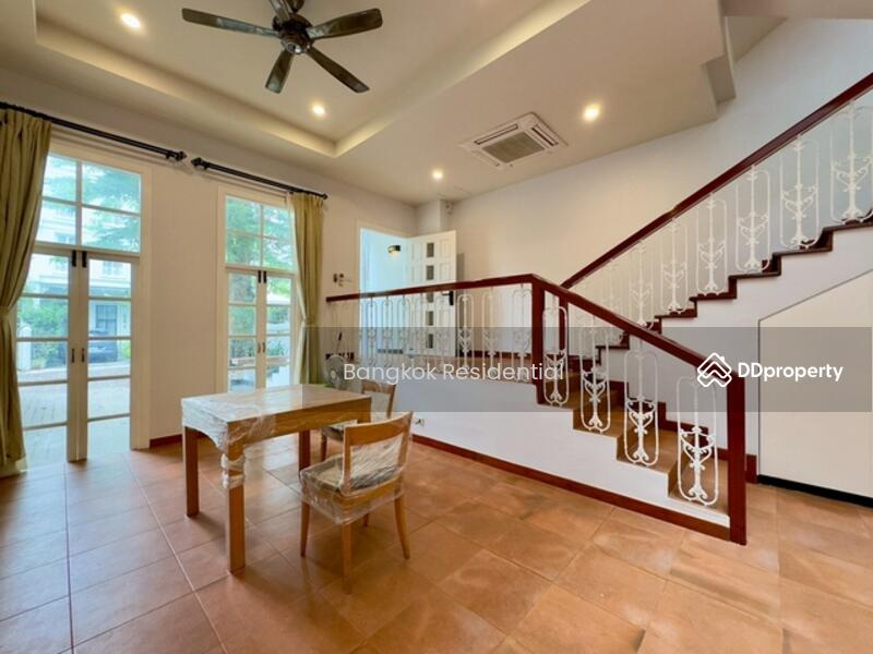 ให้เช่า - Townhouse in Compound, กรุงเทพ