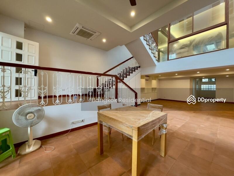 ให้เช่า - Townhouse in Compound, กรุงเทพ