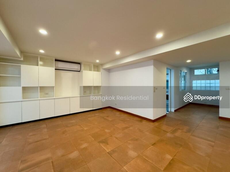 ให้เช่า - Townhouse in Compound, กรุงเทพ