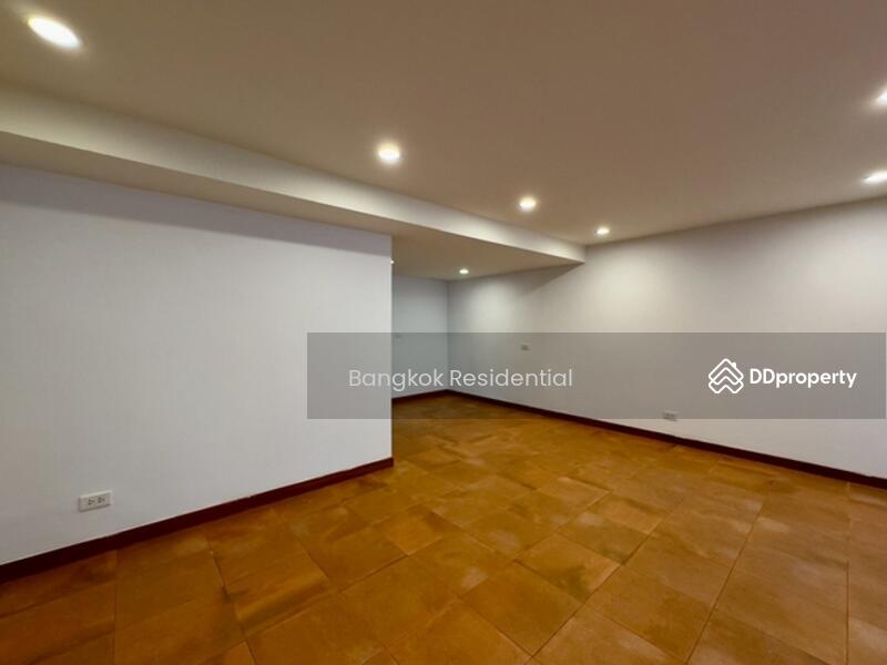 ให้เช่า - Townhouse in Compound, กรุงเทพ