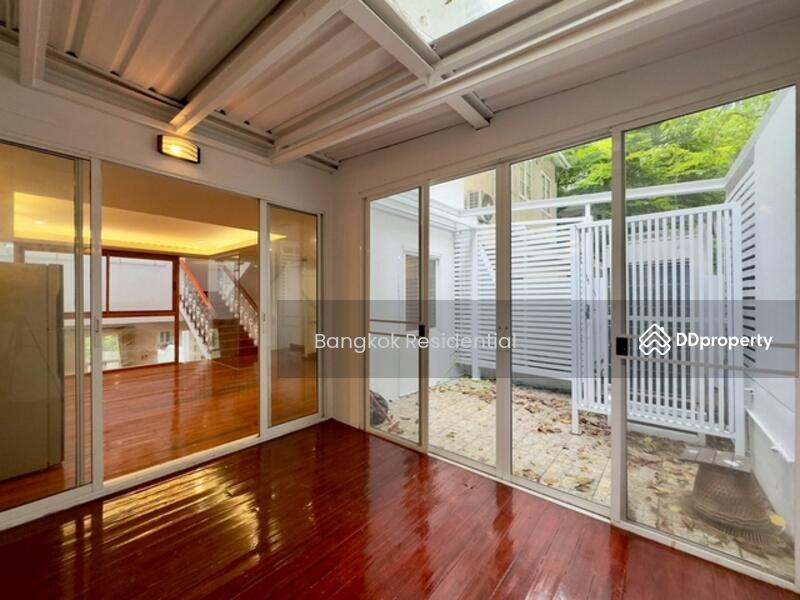 ให้เช่า - Townhouse in Compound, กรุงเทพ
