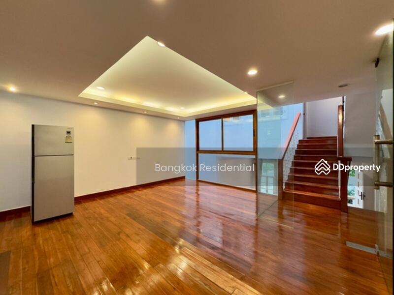 ให้เช่า - Townhouse in Compound, กรุงเทพ