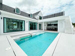 Castle Hills : แคสเซิล ฮิลส์, ชลบุรี