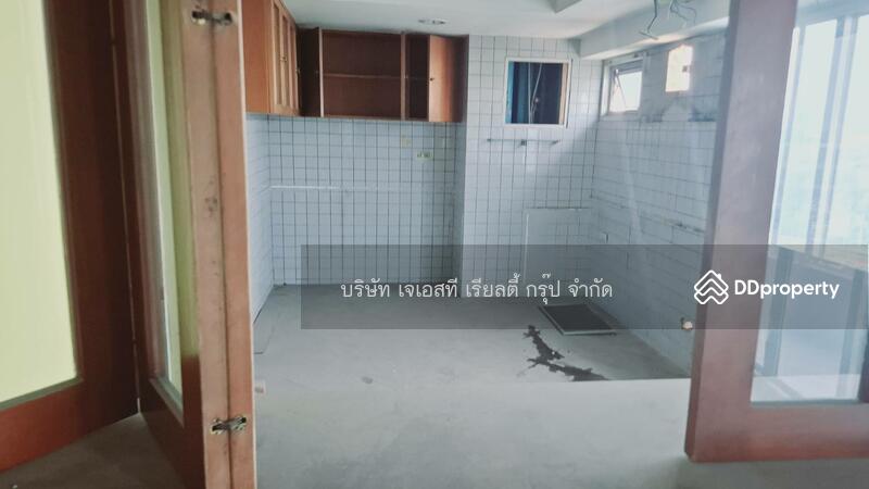 For Rent - Commercial Building Huai khwang, Bangkok