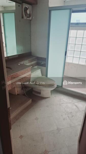 ให้เช่า - Commercial Building Huai khwang, กรุงเทพ