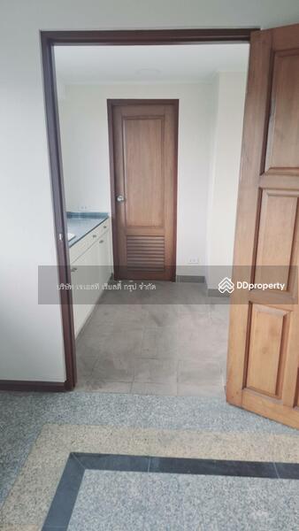 For Rent - Commercial Building Huai khwang, Bangkok