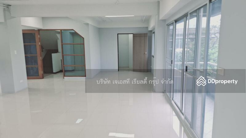 For Rent - Commercial Building Huai khwang, Bangkok