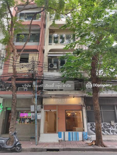 For Sale - Townhouse 5 bathrooms, 5 bedrooms Suriya Wong, Bangkok