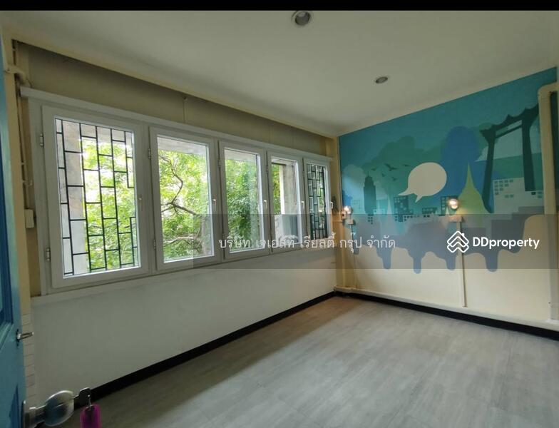 For Sale - Townhouse 5 bathrooms, 5 bedrooms Suriya Wong, Bangkok