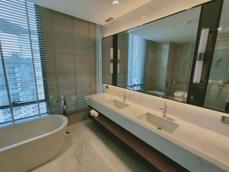 Sindhorn Residence, Bangkok, 54 Soi Ton Son, Lumphini, Pathum Wan, Bangkok, 2 Bedrooms, 120 sqm, Condo For Rent, by Napawadee Homhuk, 60053040 - DDproperty.com