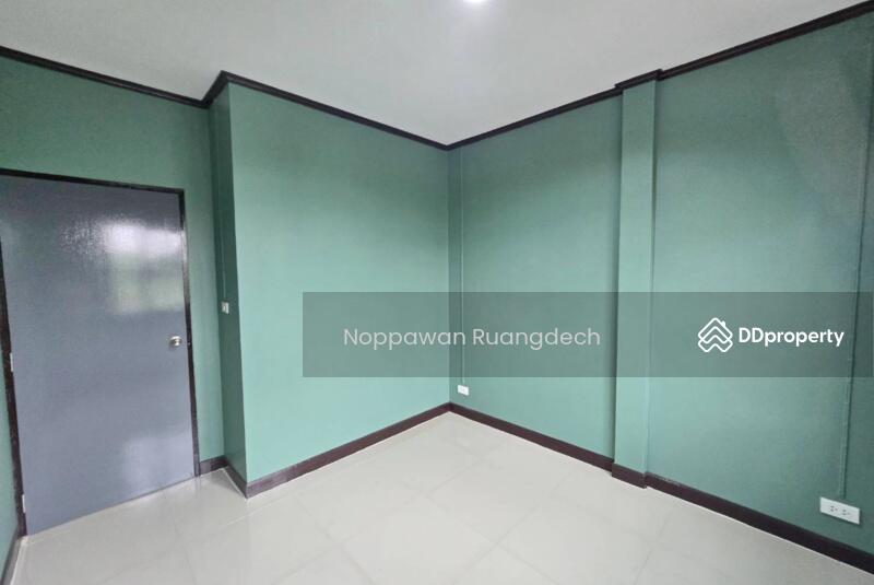 ให้เช่า - Budsarin Wongwaen-Rattanathibet : บุศรินทร์ วงแหวน-รัตนาธิเบศร์, นนทบุรี