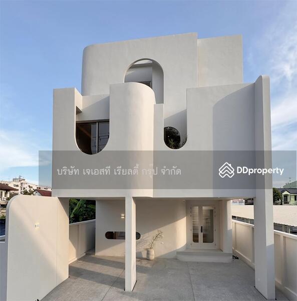 ให้เช่า - Newly built 3-storey detached house, กรุงเทพ