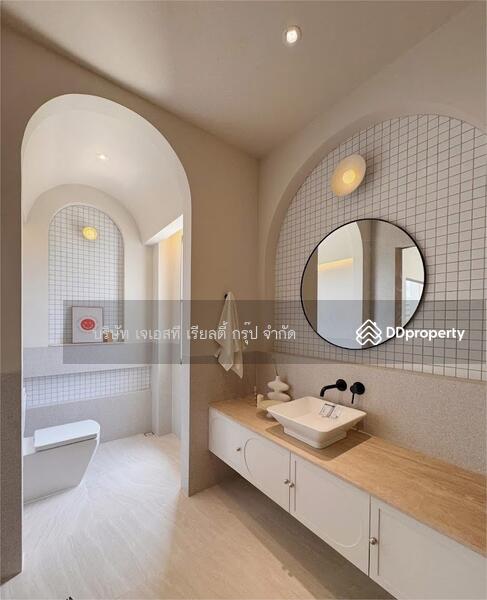 ให้เช่า - Newly built 3-storey detached house, กรุงเทพ