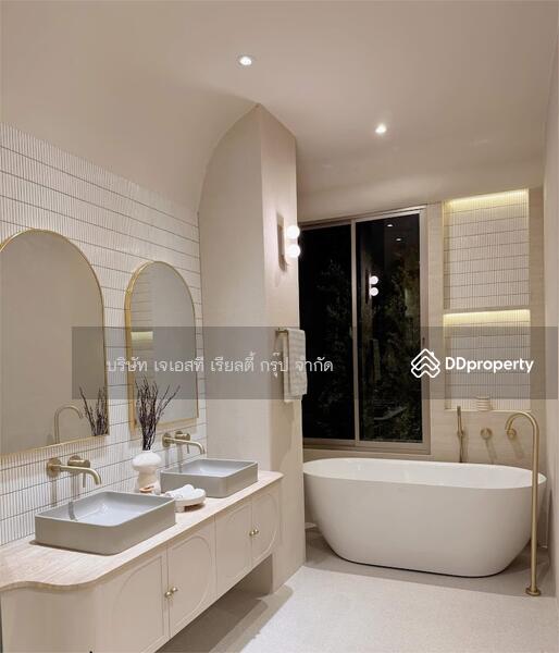 ให้เช่า - Newly built 3-storey detached house, กรุงเทพ