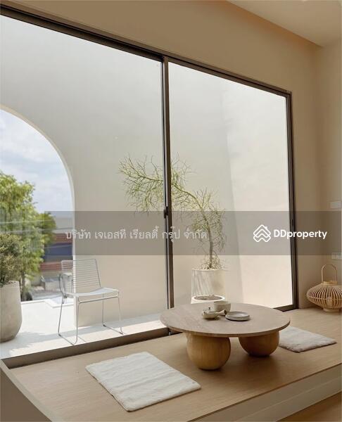 ให้เช่า - Newly built 3-storey detached house, กรุงเทพ