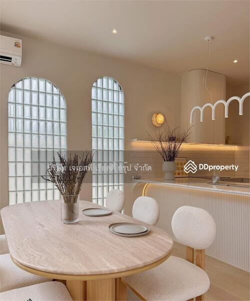 ให้เช่า - Newly built 3-storey detached house, กรุงเทพ