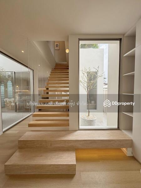 ให้เช่า - Newly built 3-storey detached house, กรุงเทพ