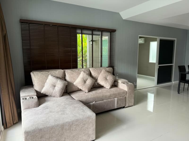 ตอนนี้มีบ้านสีวลี ว่างให้เช่า บ้านเดี่ยว 2ชั้น 4ห้องนอน 3ห้องน้ำ walk-in closets 1ห้อง - แอร์ 5 ตัว, Nakhon Ratchasima, Khok Kruat, Muang Nakhon Ratchasima, Nakhon Ratchasima, 3 Bedrooms, 252 sqm, Single Detached House For Rent, by พลิศภัสร์ โชคธนวีระกานต์, 60054918 - DDproperty.com