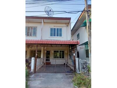 ขาย - บ้านเลขที่ 111 ซอย เทศบาลดำริ 1 ตำบล หน้าเมือง อำเภอ เมืองปราจีนบุรี จังหวัด ปราจีนบุรี, ปราจีนบุรี