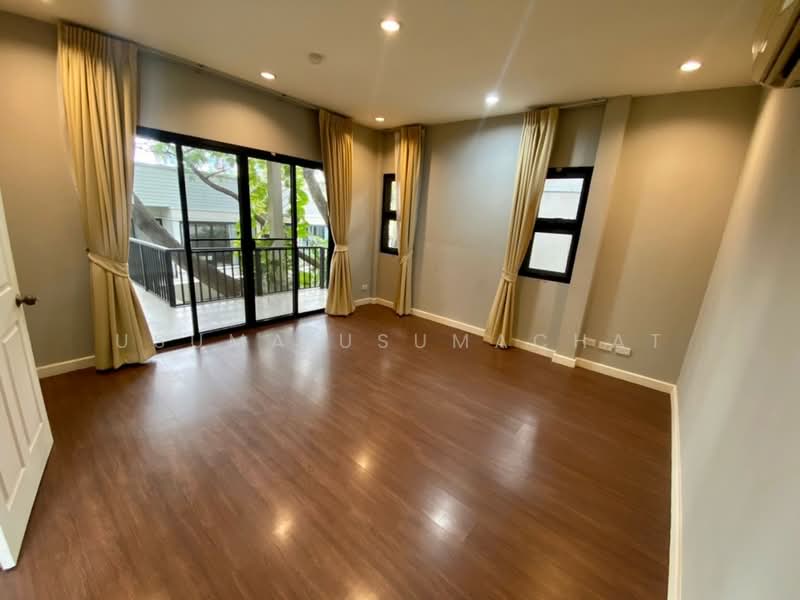 สขมวิท, Bangkok, Phra Kanong, Khlong Toei, Bangkok, 4 Bedrooms, 350 sqm, Single Detached House For Rent, by Usuma Usumachat, 60055381 - DDproperty.com
