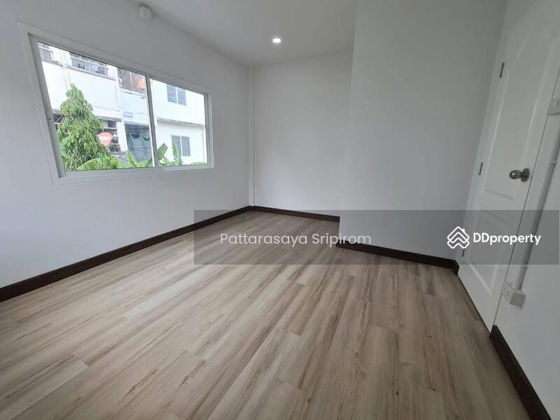 ขาย - 2-Br Townhouse near MRT Bang Rak Noi Tha It, นนทบุรี