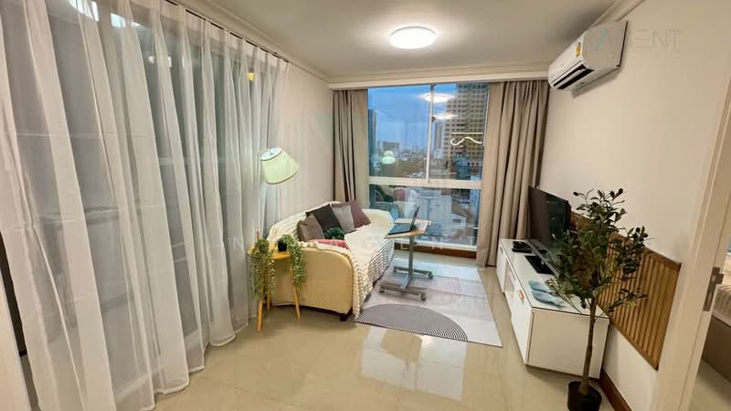 Chateau In Town Phaholyothin 11, Bangkok, Phaholyothin, Samsen Nai, Phaya Thai, Bangkok, 1 Bedroom, 45 sqm, Condo For Sale, by NR AGENT, 60056407 - DDproperty.com