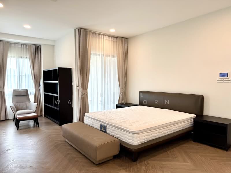 Nantawan Rama 9 - New Krungthepkreetha, Bangkok, Saphan Sung, Saphan Sung, Bangkok, 4 Bedrooms, 302 sqm, Single Detached House For Rent, by Sirikul Wattanakorn, 60056660 - DDproperty.com