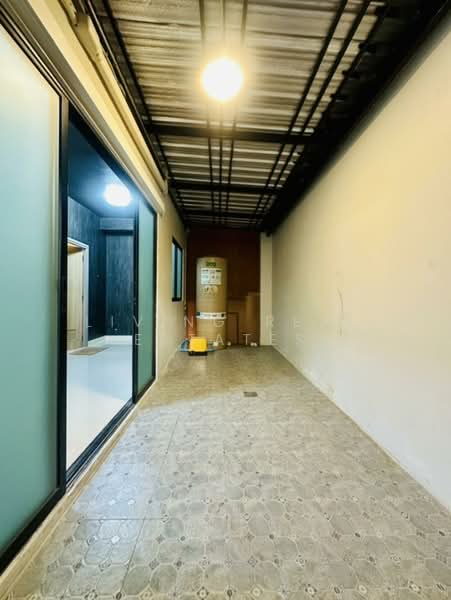 The Connect Chaengwattana - Tiwanon, Nonthaburi, Tiwanon Road, Ban Mai, Pak Kret, Nonthaburi, 3 Bedrooms, 100 sqm, Townhouse For Rent, by Living Real Estates, 60057892 - DDproperty.com