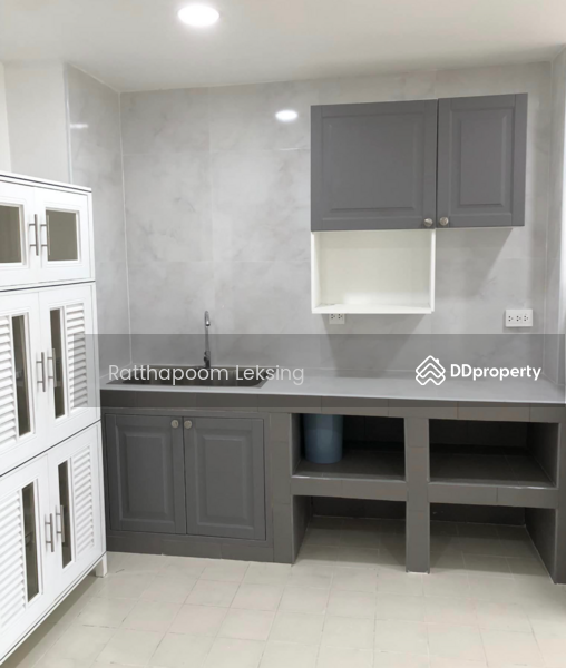 ให้เช่า - Sriwara Garden Condominium : ศรีวราการ์เด้น คอนโดมิเนียม, กรุงเทพ
