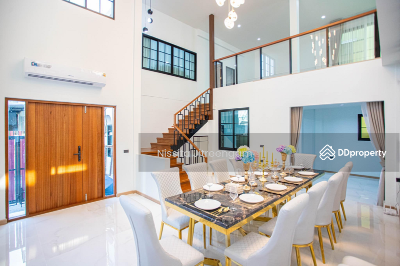 ขาย - บ้านเดียวพร้อมสระ ใจกลางเมือง ห้วยขวาง 5 ห้องนอน 3 ห้องน้ำ, กรุงเทพ