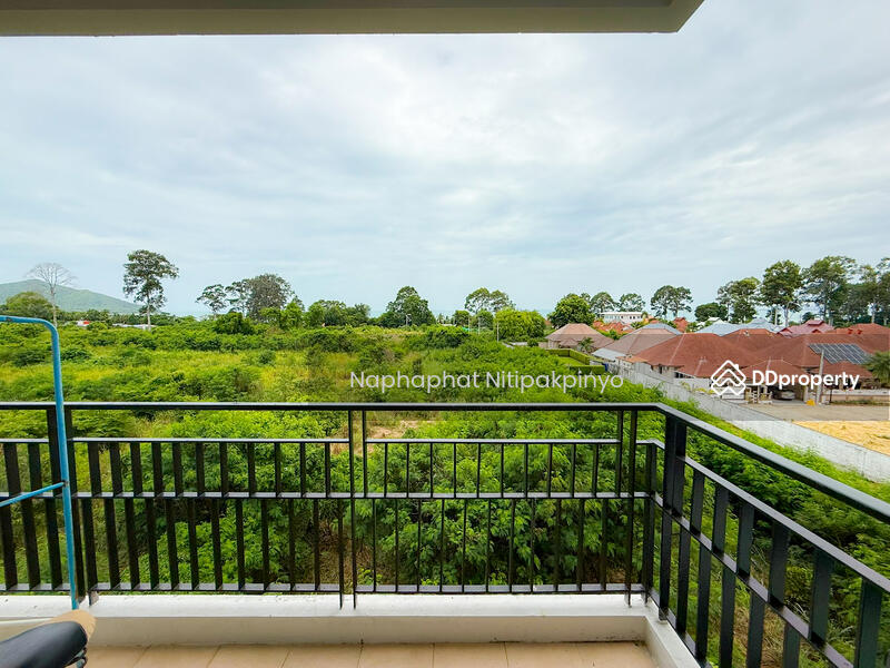 For Rent - Le Beach Condo บางเสร่, Chon Buri