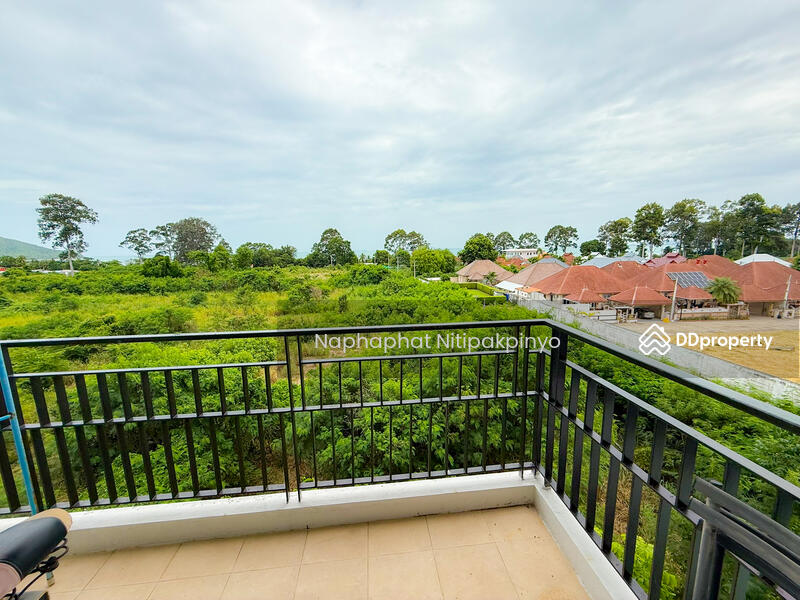 For Rent - Le Beach Condo บางเสร่, Chon Buri