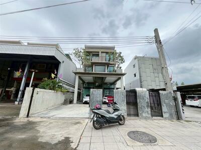 ขาย - โฮมออฟฟิศ 3.5 ชั้น 71.5 ตร.ว. โฮมออฟฟิศ ใกล้เดอะพาซิโอพาร์ค กาญจนาภิเษก ถนนบรมราชชนนี, กรุงเทพ