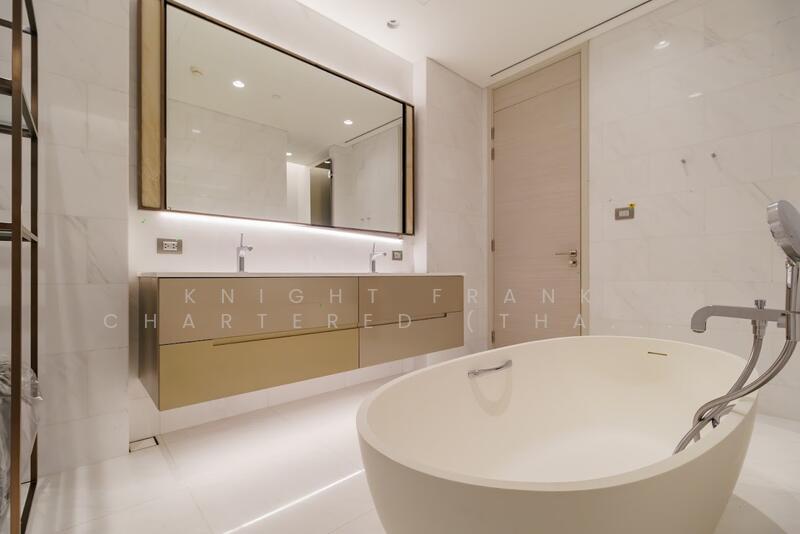 The Residences at Sindhorn Kempinski : เดอะ เรสซิเดนซ์ แอท สินธร เคมปินสกี้, กรุงเทพ, 88 ซอยต้นสน ถนน สารสิน, ลุมพินี, ปทุมวัน, กรุงเทพ, 143 ตร.ม., คอนโด ขาย, โดย Knight Frank Chartered (Thailand) Co.,Ltd, 60059940 - DDproperty.com