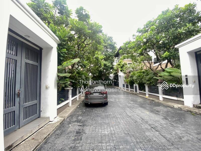 ให้เช่า - บ้านสุขุมวิท 18, กรุงเทพ